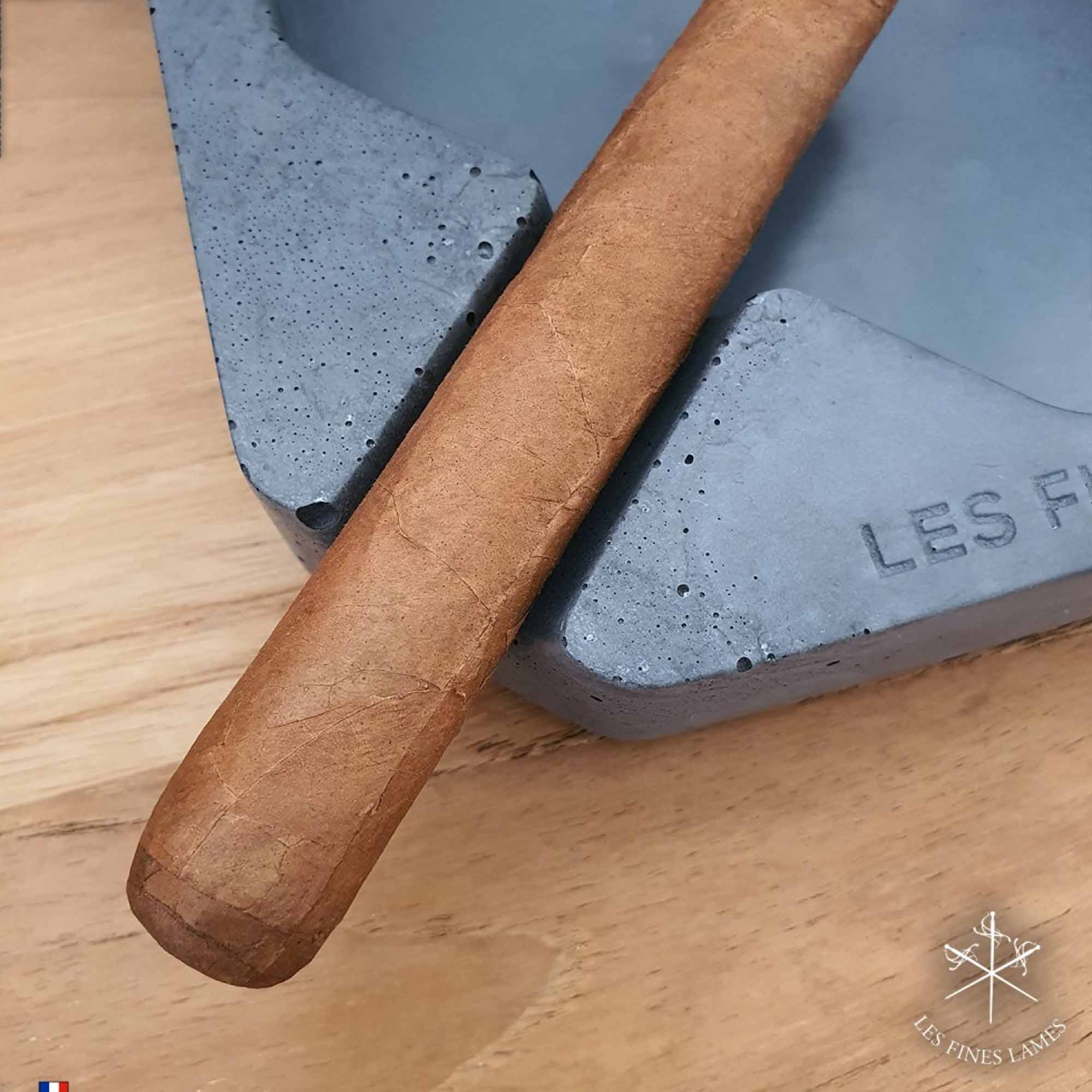 les-fines-lames-monad-anthracite-04 Les Fines Lames Aschenbecher Monad Anthracite